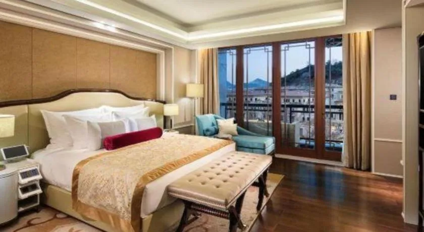 Bed in Grand Bay Hotel Beijing