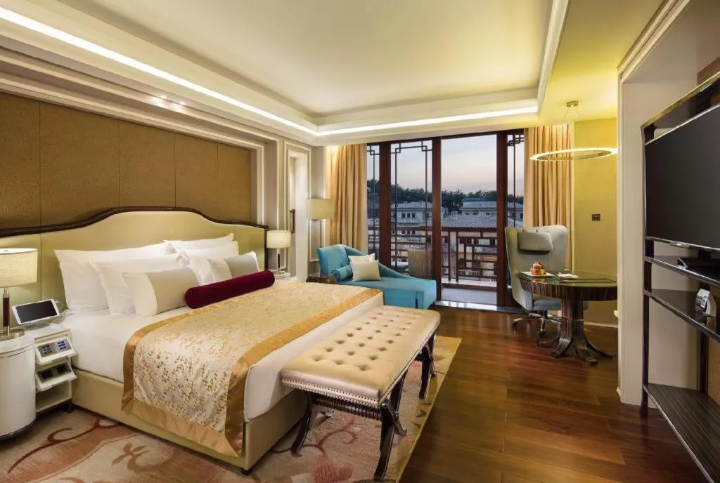 Bed in Grand Bay Hotel Beijing