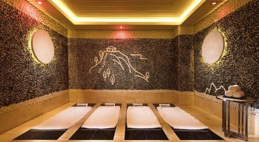 Bed in Grand Bay Hotel Beijing