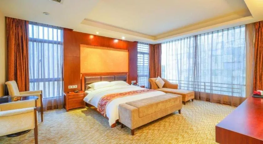 Bed in Suzhou Phoenix Hotspring Resort