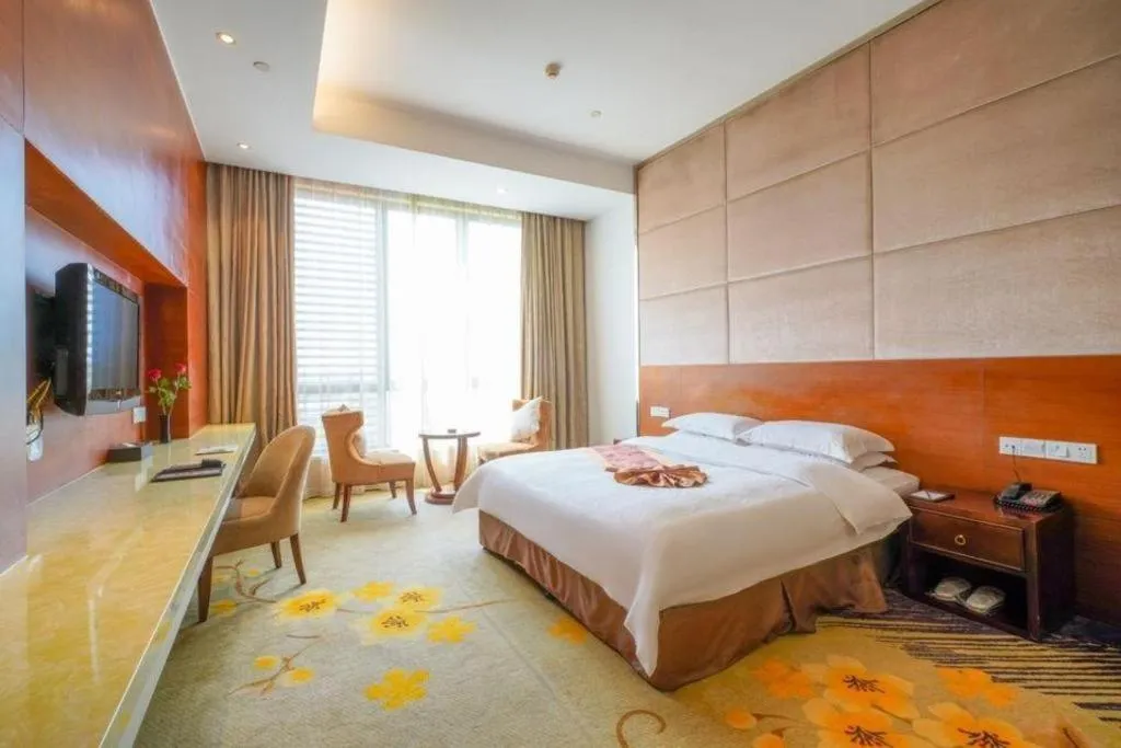 Bed in Suzhou Phoenix Hotspring Resort