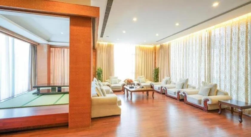 Bed in Suzhou Phoenix Hotspring Resort