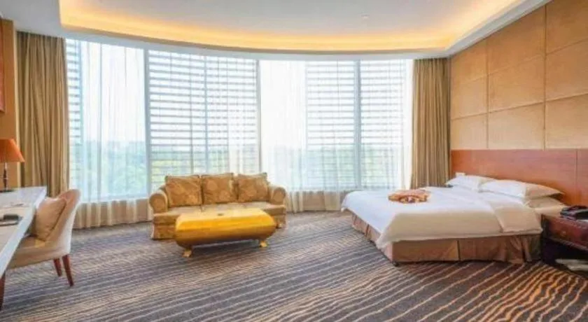 Bed in Suzhou Phoenix Hotspring Resort