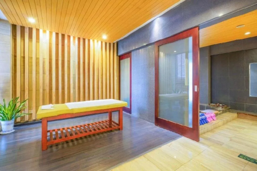 Suzhou Phoenix Hotspring Resort