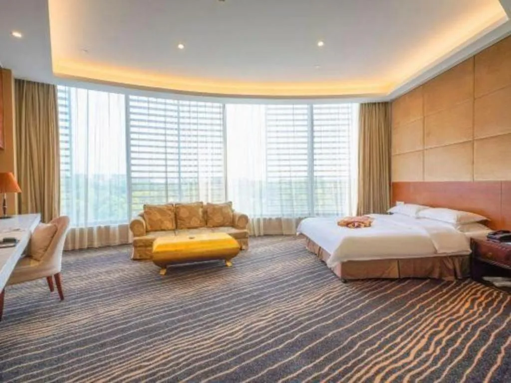 Bed in Suzhou Phoenix Hotspring Resort