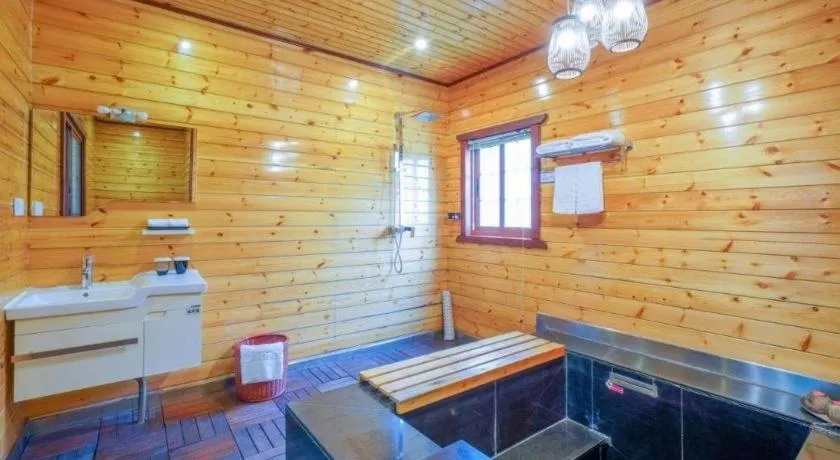 Suzhou Phoenix Hotspring Resort