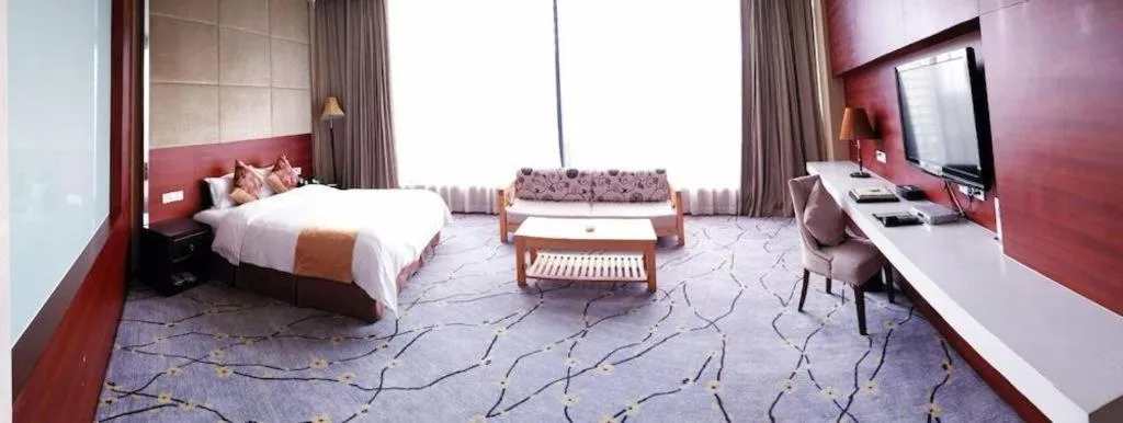 Bed in Suzhou Phoenix Hotspring Resort