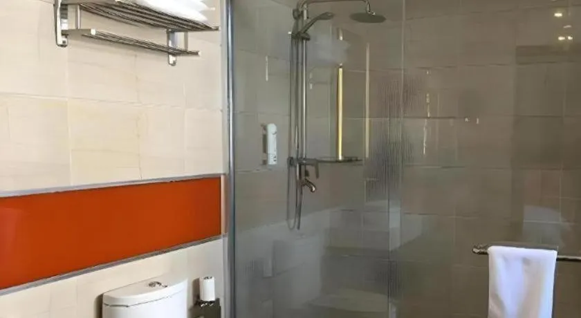 IU Hotel Tianjin Youyi Road Meijiang Exhibition Meiniu Metro Station