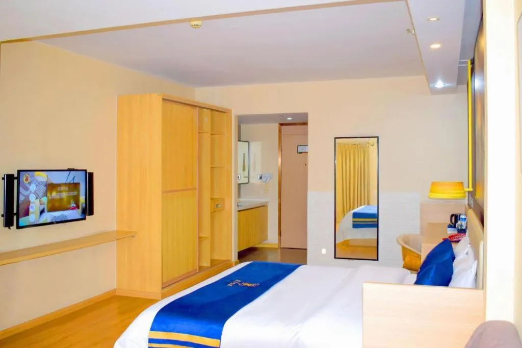 Bed in IU Hotel Chengdu High-Tech Zone Longhu Times Street