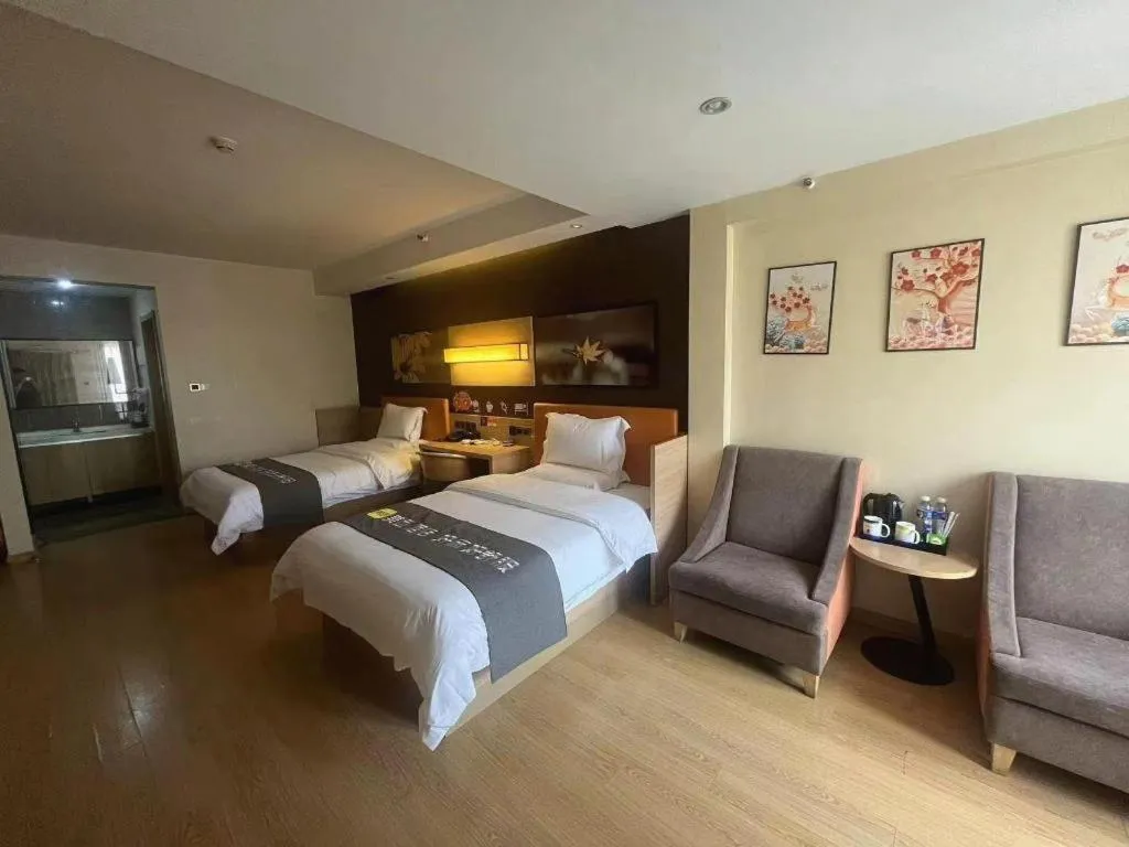 Bed in IU Hotel Chengdu High-Tech Zone Longhu Times Street