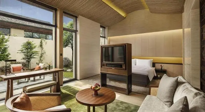 Bed in AHN LUH Zhu Jia Jiao Bed in AHN LUH Zhu Jia Jiao