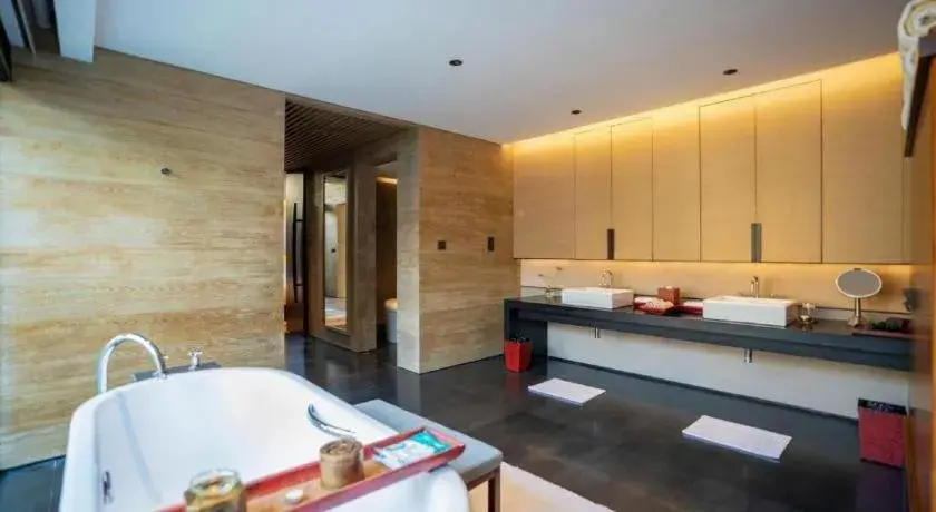 Bed in AHN LUH Zhu Jia Jiao Bed in AHN LUH Zhu Jia Jiao