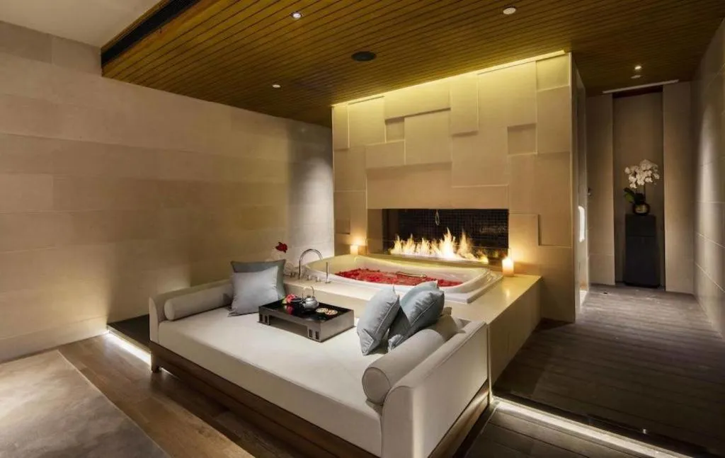 Bed in AHN LUH Zhu Jia Jiao