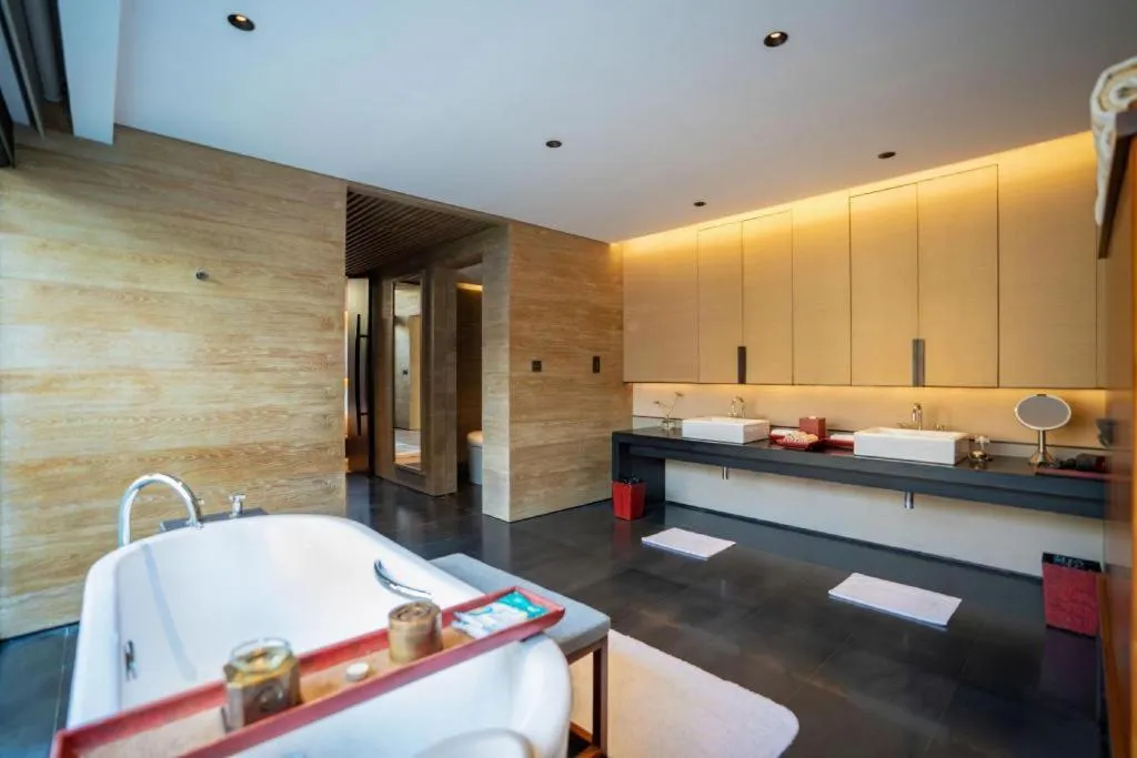 Bed in AHN LUH Zhu Jia Jiao