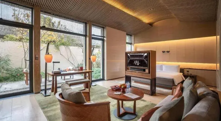 Bed in AHN LUH Zhu Jia Jiao Bed in AHN LUH Zhu Jia Jiao