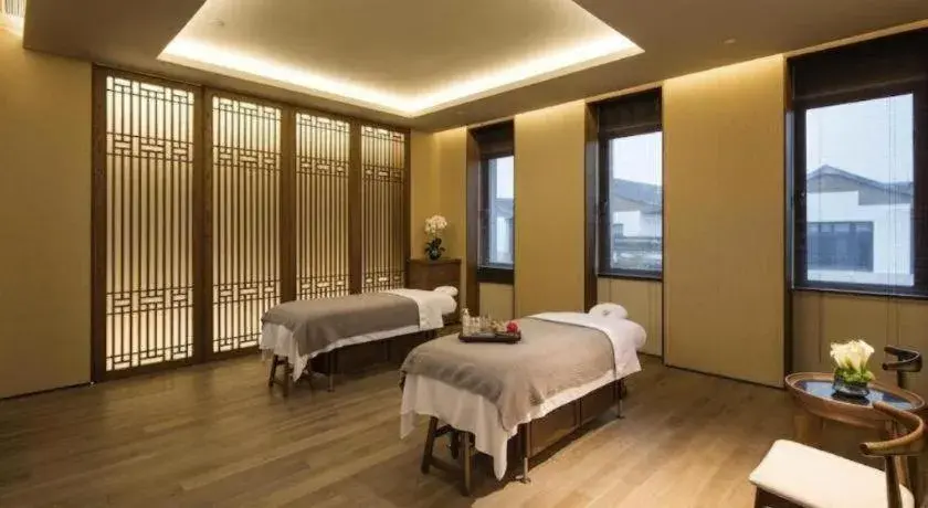 Bed in AHN LUH Zhu Jia Jiao Bed in AHN LUH Zhu Jia Jiao