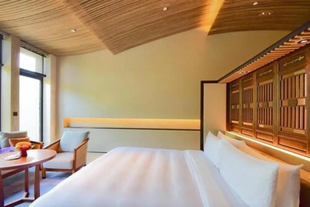 Bed in AHN LUH Zhu Jia Jiao