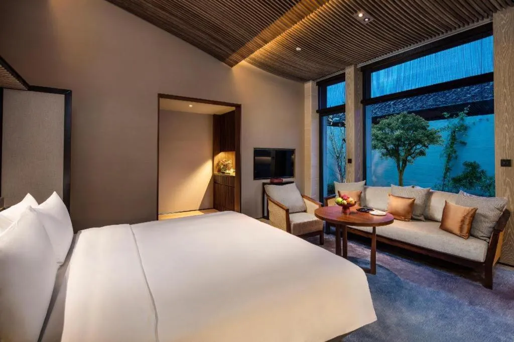 Bed in AHN LUH Zhu Jia Jiao