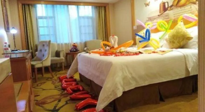 Bed in Vienna Hotel Guangxi Liuzhou Xijiang Vientiane City