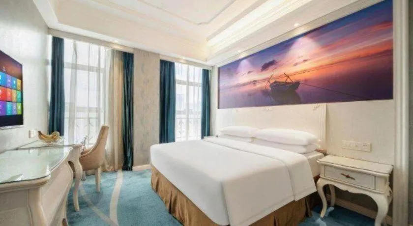 Bed in Vienna Hotel Guiyang Jiaxiulou Jichang Road