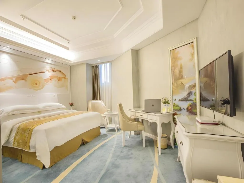 Bed in Vienna Hotel Guiyang Jiaxiulou Jichang Road