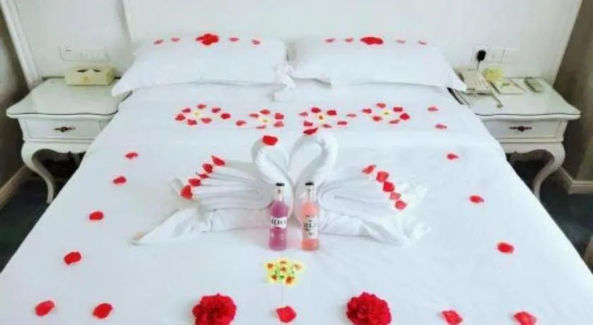 Bed in Vienna Hotel Guiyang Jiaxiulou Jichang Road