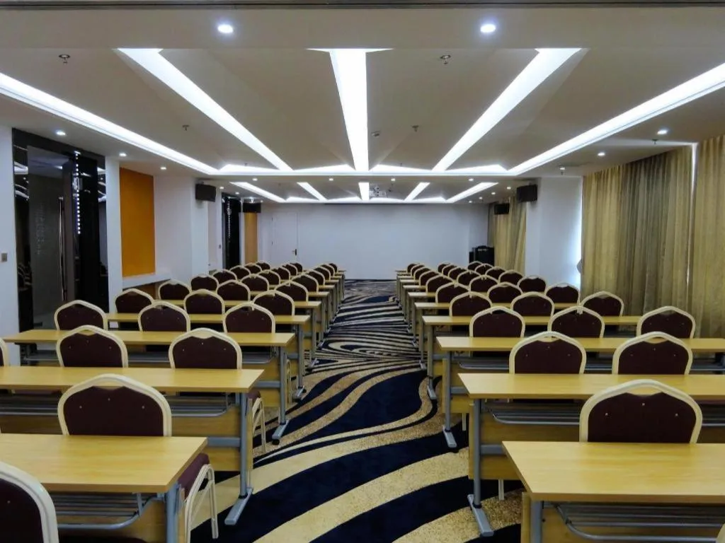 Holiday Villa Hotel & Residence Shanghai Jiading