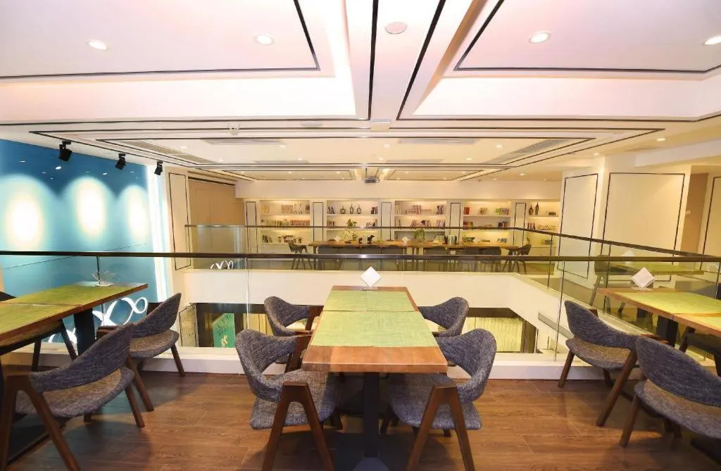 Xana Hotelle Chengdu East Railway Station Kaide Plaza