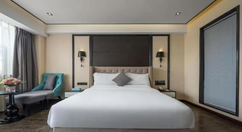 Bed in Xana Hotelle Chengdu East Railway Station Kaide Plaza