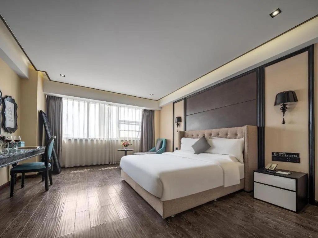 Bed in Xana Hotelle Chengdu East Railway Station Kaide Plaza