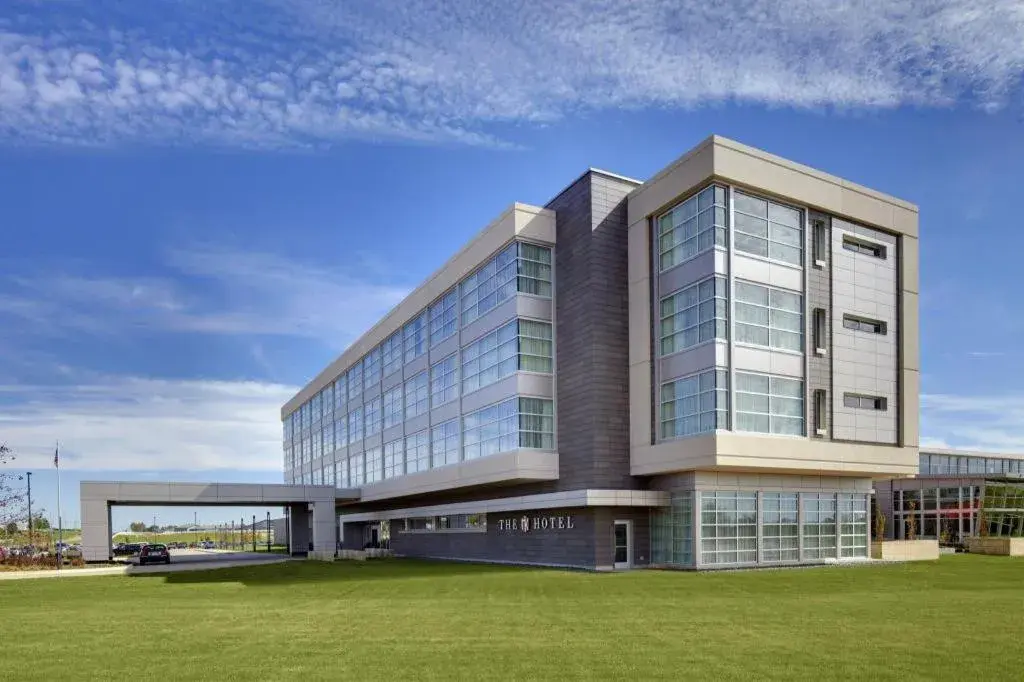 THE HOTEL AT KIRKWOOD CENTER THE HOTEL AT KIRKWOOD CENTER