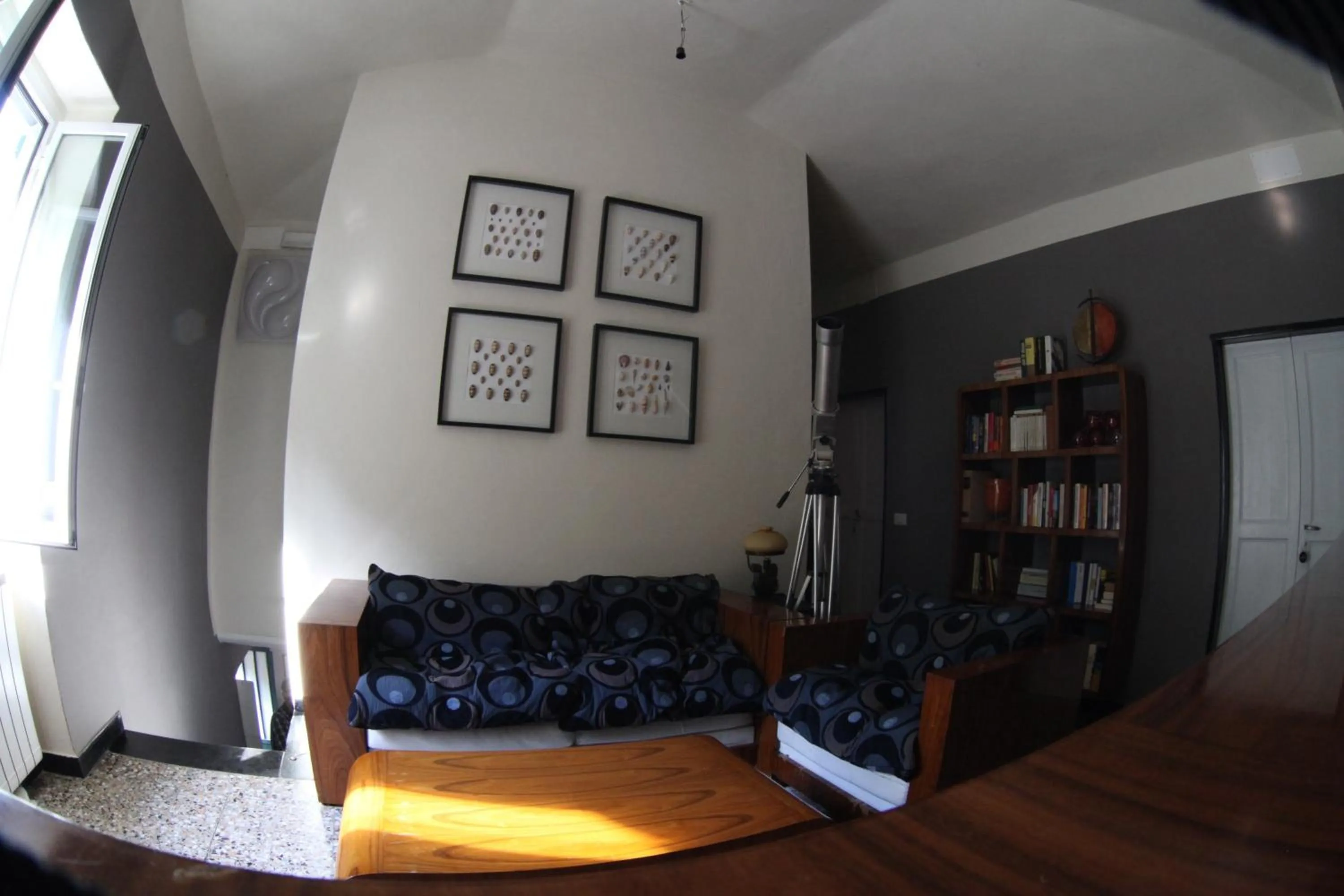 Communal lounge/ TV room in BBQ Lodge