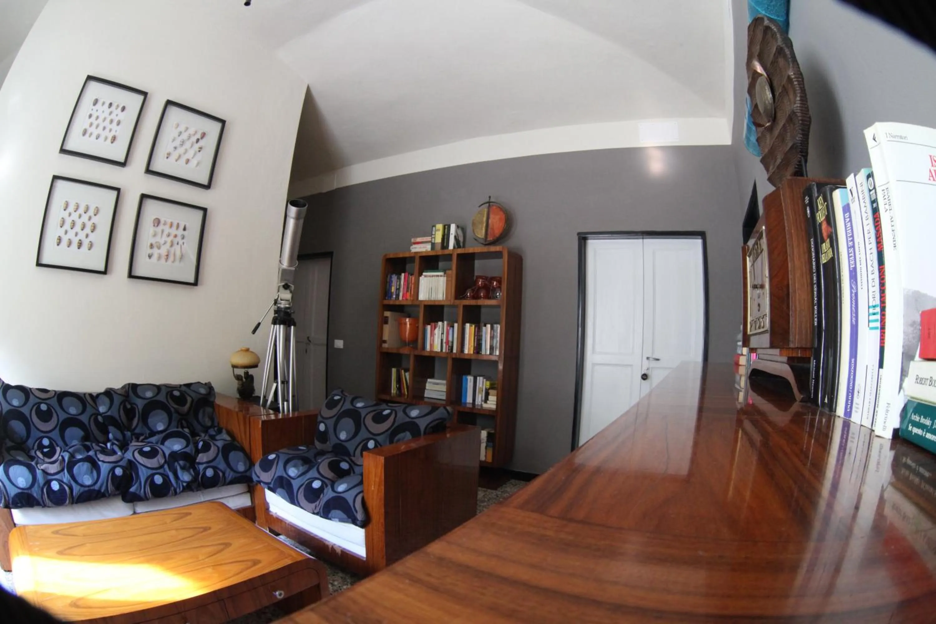 Decorative detail in BBQ Lodge