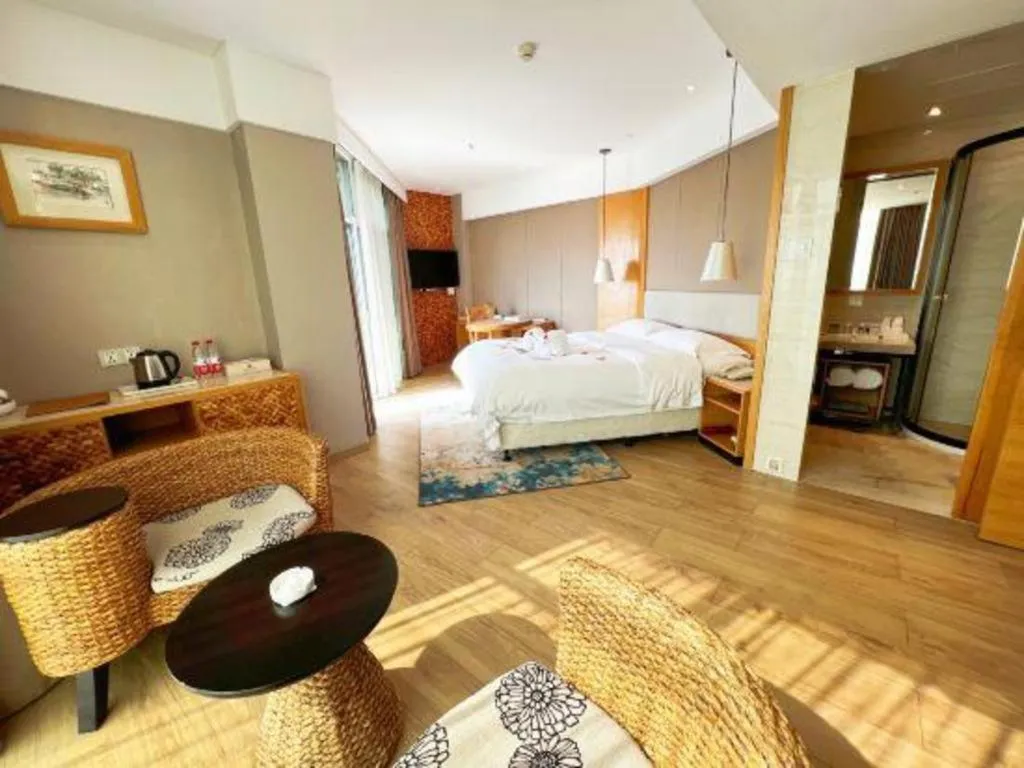 Bed in Excemon Beach Hotel Beihai