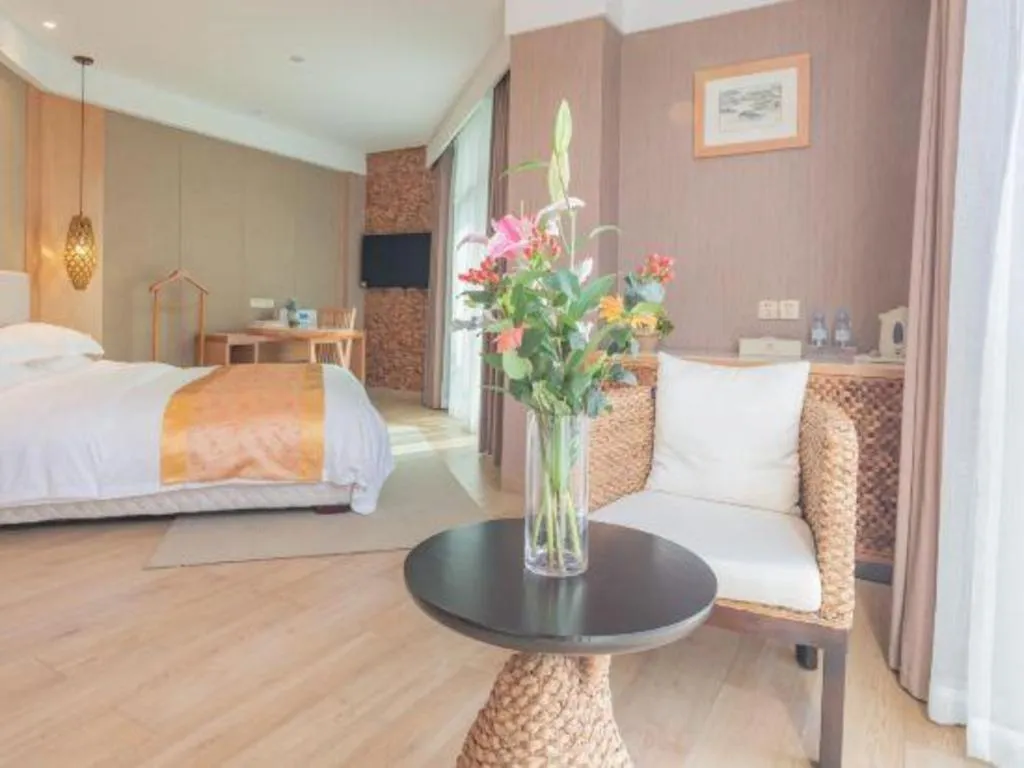 Bed in Excemon Beach Hotel Beihai