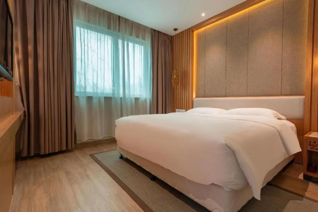 Bed in Excemon Beach Hotel Beihai