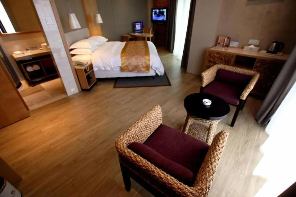 Bed in Excemon Beach Hotel Beihai