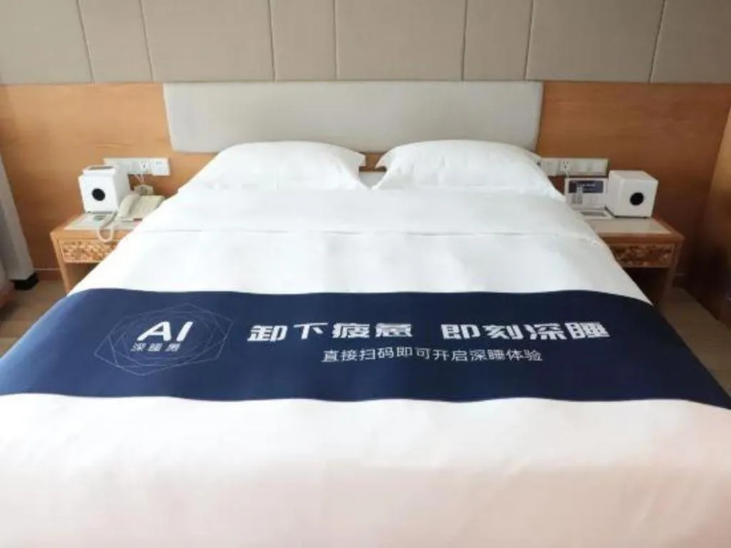 Bed in Excemon Beach Hotel Beihai