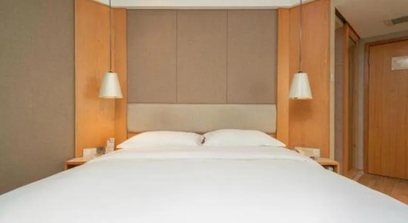 Bed in Excemon Beach Hotel Beihai
