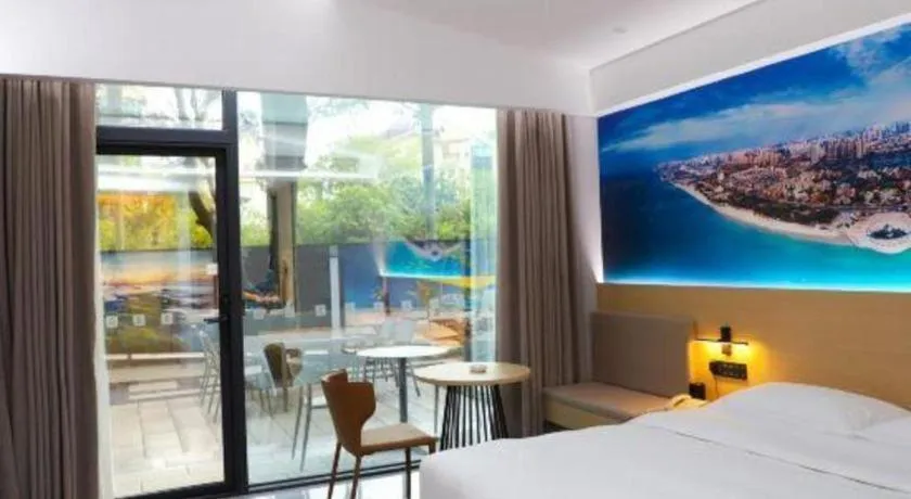 Bed in Excemon Beach Hotel Beihai