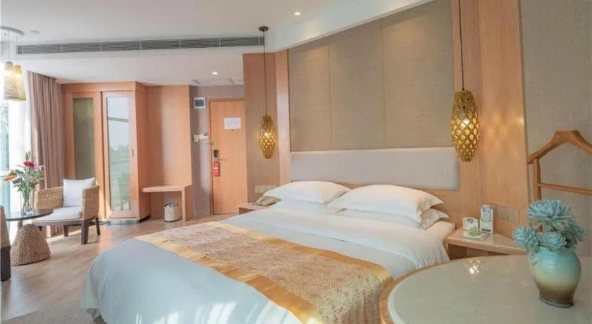Bed in Excemon Beach Hotel Beihai
