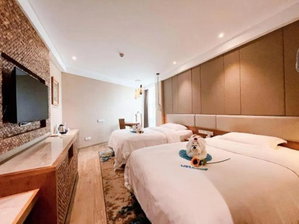 Bed in Excemon Beach Hotel Beihai