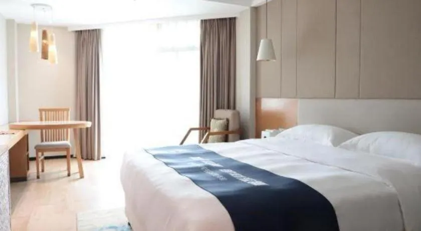 Bed in Excemon Beach Hotel Beihai