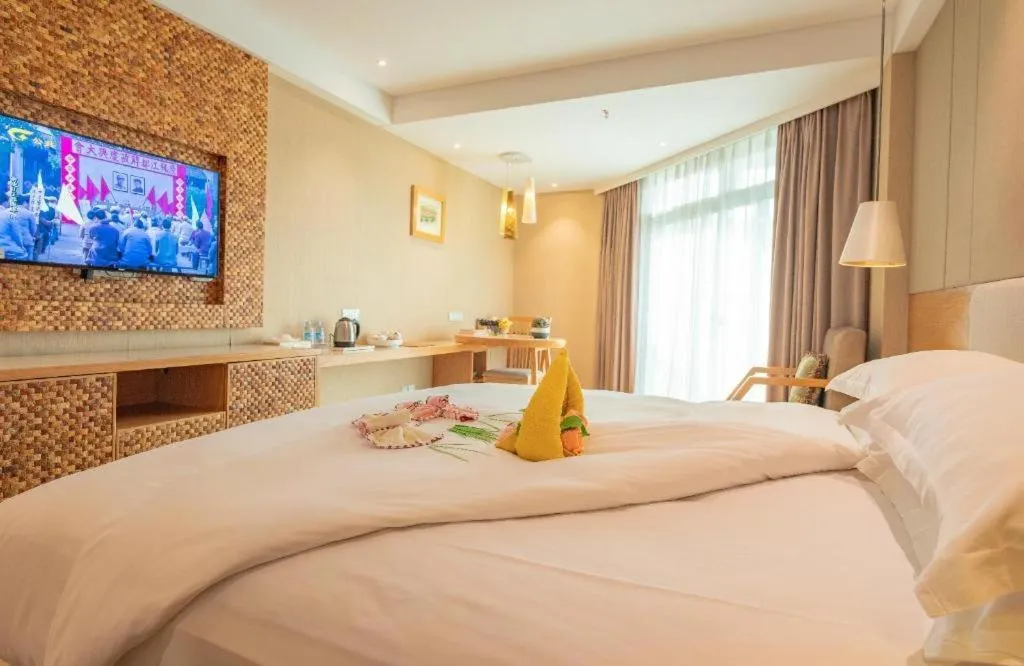 Bed in Excemon Beach Hotel Beihai