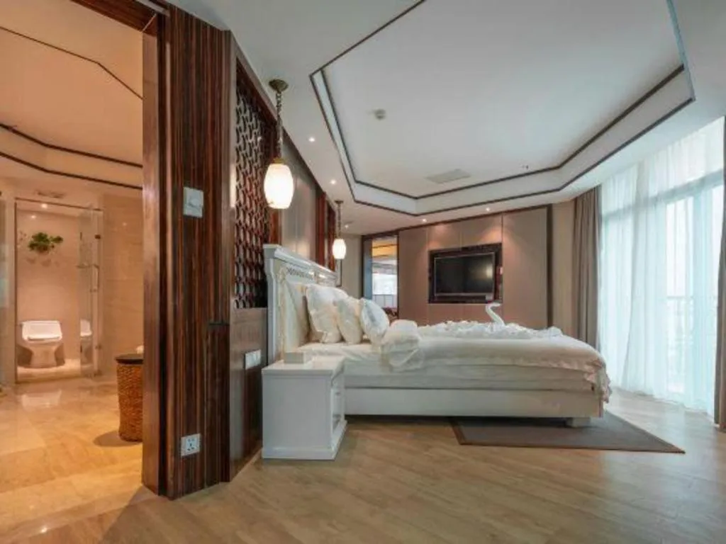 Bed in Excemon Beach Hotel Beihai