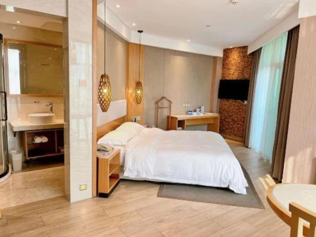 Bed in Excemon Beach Hotel Beihai