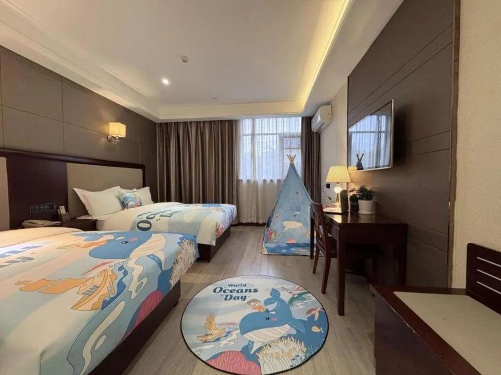 Bed in GreenTree Alliance Disneyland North Gate