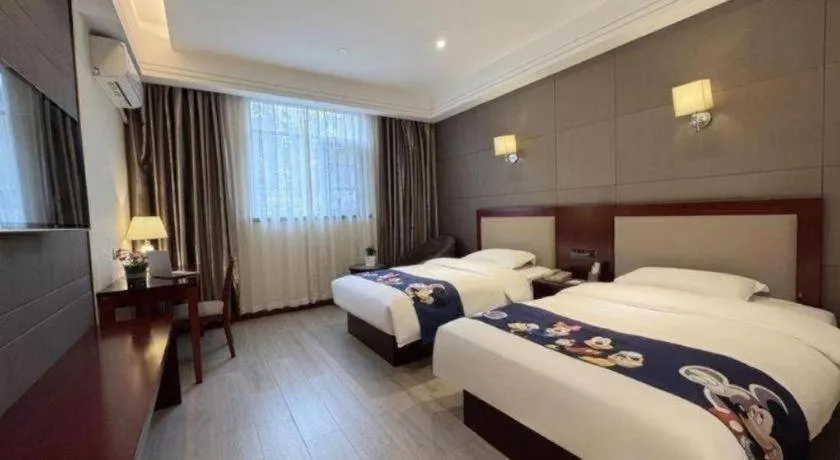 Bed in GreenTree Alliance Disneyland North Gate