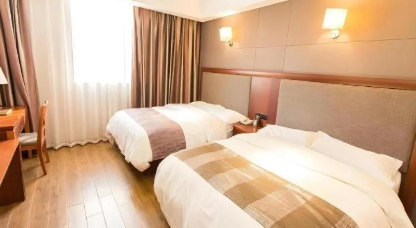 Bed in GreenTree Alliance Disneyland North Gate