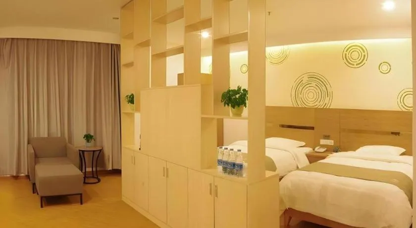 Bed in GreenTree Inn Fuzhou Eastern Capital Express Hotel